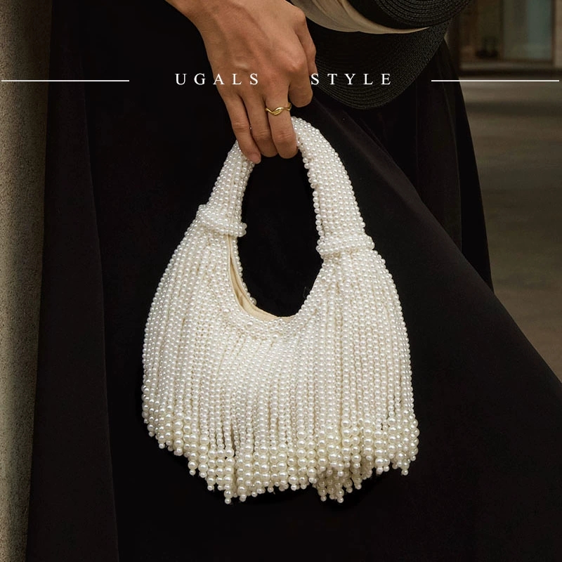 Clutch Bag Evening - กระเป๋าคลัทช์ดีไซน์หรูหราประดับมุกพร้อมพู่ห้อยยาวสำหรับออกงานกลางคืน
