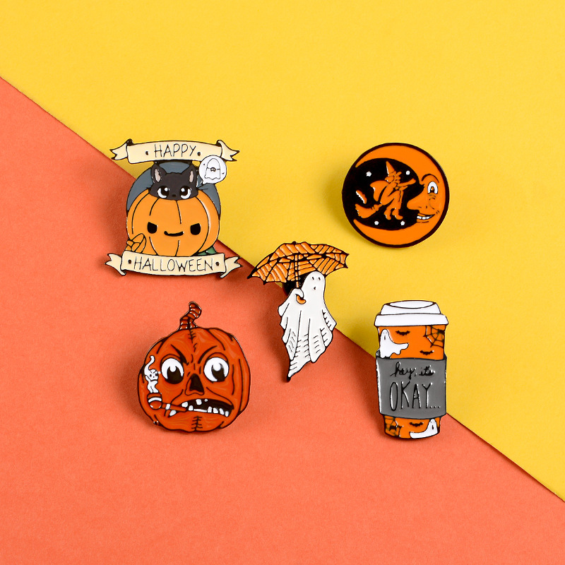Happy Halloween Enamel Pin Tri - Women Bags Jeans บทวิจารณ์และราคา